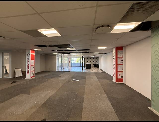 2,746M² OFFICE TO LET IN PARKTOWN